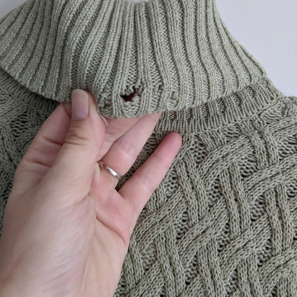 🌿jeanne PIERRE SWEATER🌿 - Picture 8 of 8